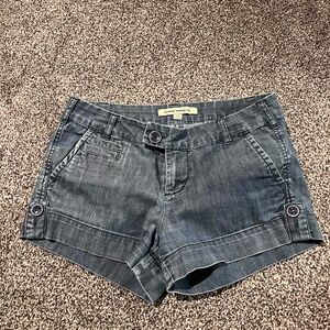 Light weight and comfortable shorts